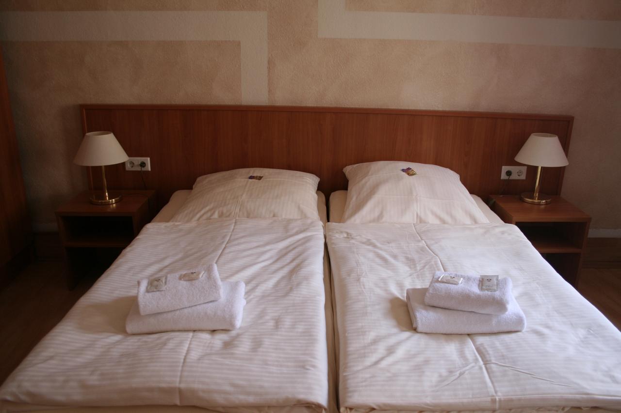 Landgasthof Hotel Rebe Alzey Zewnętrze zdjęcie